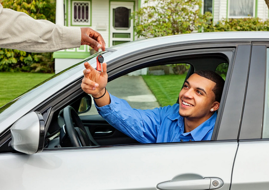 Borrowing and Loaning Out Cars