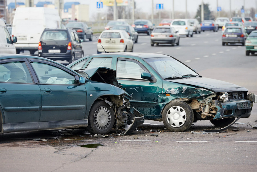 Got a high-risk driver in your household? Here's how to handle insurance without breaking the bank. We’ll walk you through 5 key tips.