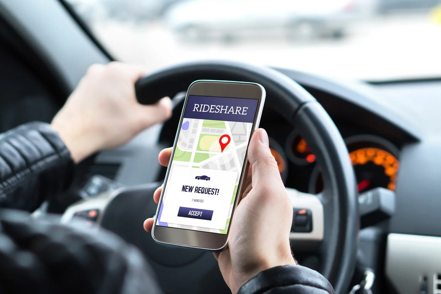 The Benefits of Auto Insurance for Rideshare Drivers